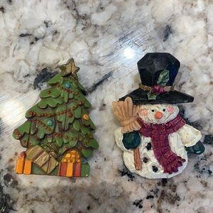 Vintage Christmas tree and snowman pins